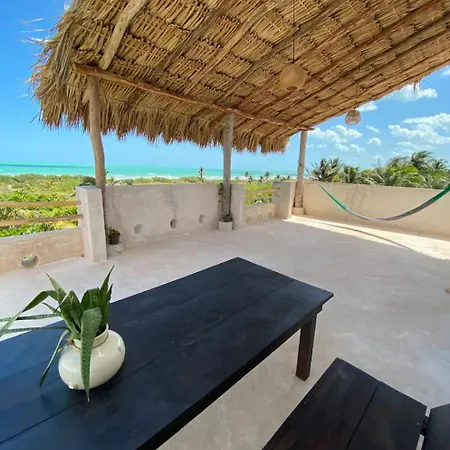 La Casa Del Sol Beachfront El Cuyo Exterior photo