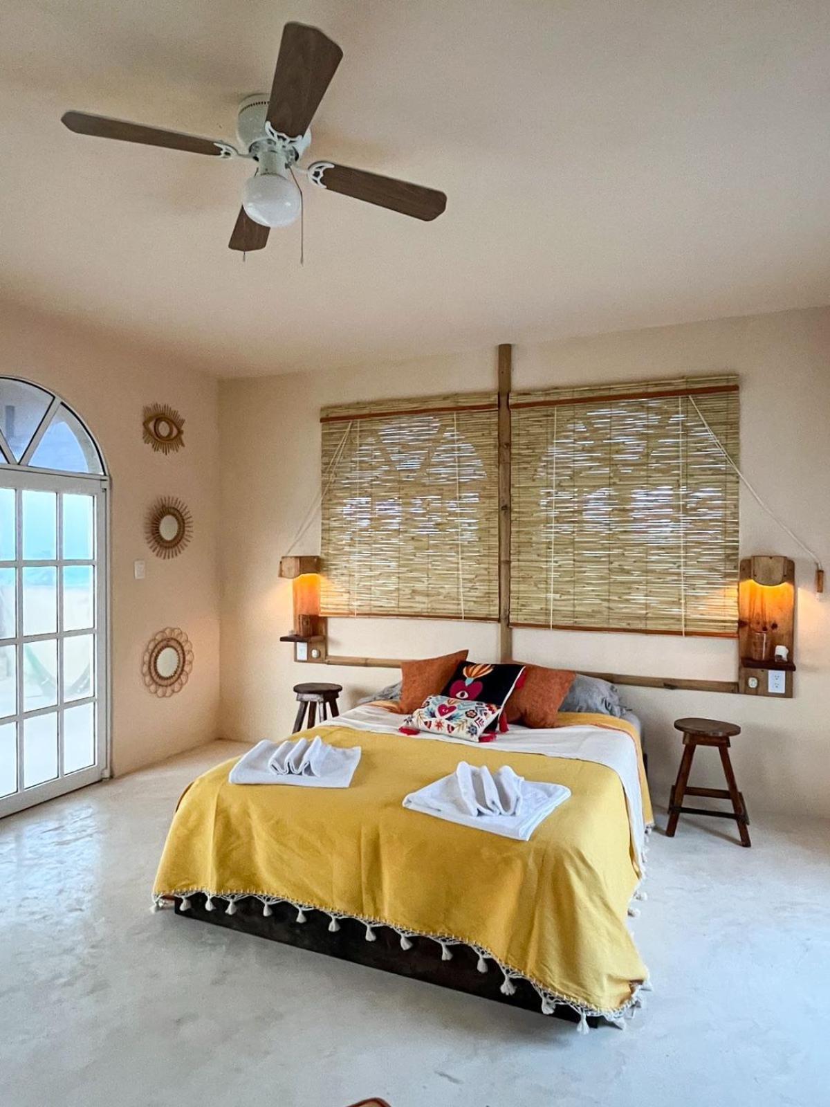 La Casa Del Sol Beachfront *